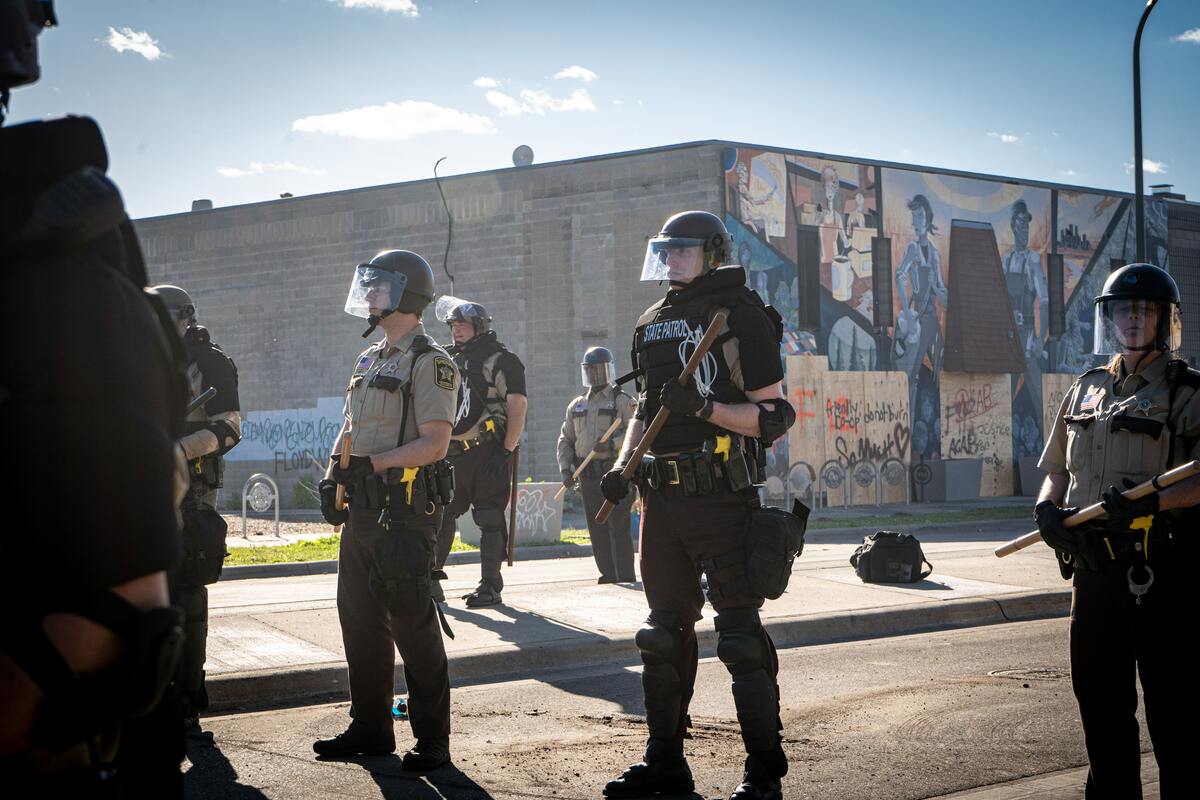 5 Reasons Why You Should Own A Police Scanner